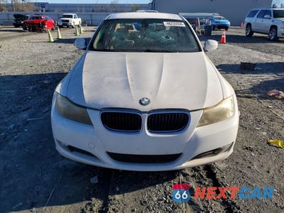 Piąte zdjęcie samochodu w środku: 2011 BMW 328 I VIN:WBAPH7G58BNM54839 - miniatura