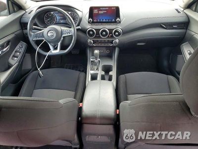 Zdjęcie 8 z 11 samochodu: 2022 NISSAN SENTRA VIN:3N1AB8CV5NY209352 - miniatura