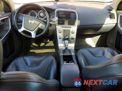 Zdjęcie 8 z 12 samochodu: 2013 VOLVO XC60 3.2 VIN:YV4952DZ7D2465458 - miniatura