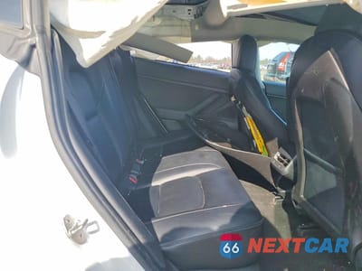 Zdjęcie 11 z 12 samochodu: 2018 TESLA MODEL 3 VIN:5YJ3E1EB8JF185884 - miniatura