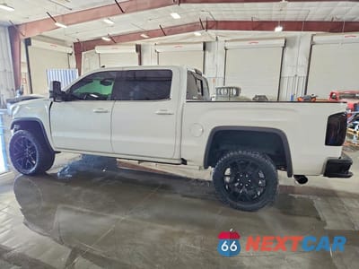 Drugie zdjęcie samochodu z przodu: 2018 GMC SIERRA K1500 SLT VIN:3GTU2NEC1JG598334 - miniatura
