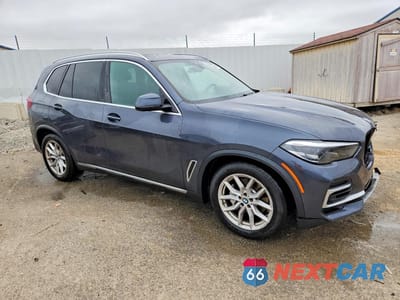 Czwarte zdjęcie samochodu z boku: 2022 BMW X5 XDRIVE40I VIN:5UXCR6C04N9J38627 - miniatura