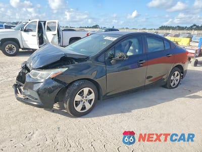 2017 CHEVROLET CRUZE LS 1G1BC5SMXH7225549 - główne zdjęcie licytacji z USA - miniatura