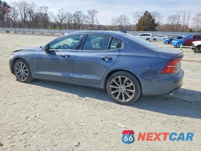 Drugie zdjęcie samochodu z przodu: 2020 VOLVO S60 T5 MOMENTUM VIN:7JR102FK9LG063538 - miniatura