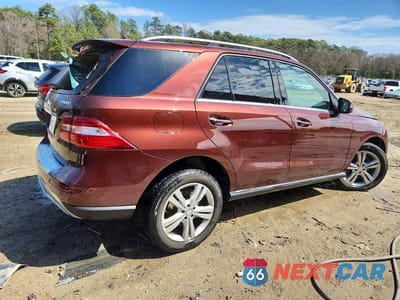 Trzecie zdjęcie samochodu z tyłu: 2013 MERCEDES-BENZ ML 350 4MATIC VIN:4JGDA5HBXDA118098 - miniatura
