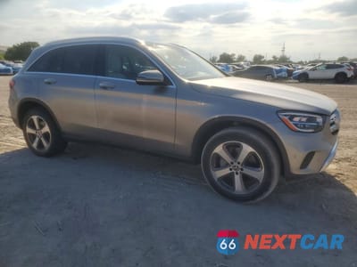 Czwarte zdjęcie samochodu z boku: 2022 MERCEDES-BENZ GLC 300 VIN:W1N0G8DB0NG113833 - miniatura