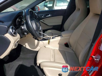Zdjęcie 7 z 12 samochodu: 2018 MERCEDES-BENZ CLA 250 4MATIC VIN:WDDSJ4GB5JN651459 - miniatura