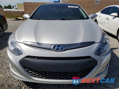 Piąte zdjęcie samochodu w środku: 2015 HYUNDAI SONATA HYBRID LIMITED VIN:KMHEC4A44FA136930 - miniatura