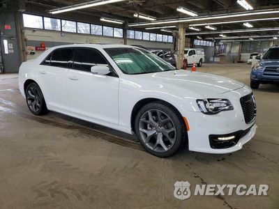 Czwarte zdjęcie samochodu z boku: 2023 CHRYSLER 300 S VIN:2C3CCABT0PH628362 - miniatura