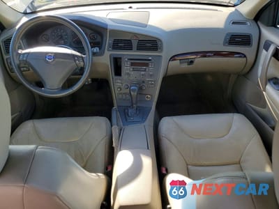 Zdjęcie 8 z 14 samochodu: 2003 VOLVO S60 2.4T VIN:YV1RS58D832249607 - miniatura