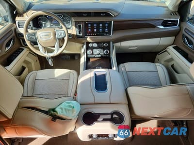 Zdjęcie 8 z 13 samochodu: 2021 GMC YUKON XL DENALI VIN:1GKS2JKL8MR303923 - miniatura