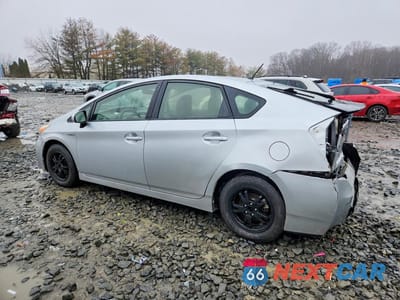 Drugie zdjęcie samochodu z przodu: 2013 TOYOTA PRIUS TWO VIN:JTDKN3DU7D1618439 - miniatura
