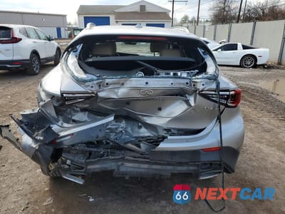 Zdjęcie 6 z 12 samochodu: 2018 INFINITI QX30 PREMIUM VIN:SJKCH5CR0JA046384 - miniatura