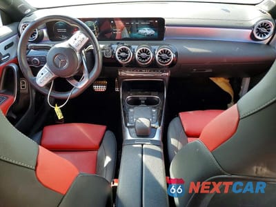 Zdjęcie 8 z 12 samochodu: 2022 MERCEDES-BENZ CLA 45 AMG VIN:W1K5J5DB3NN267399 - miniatura