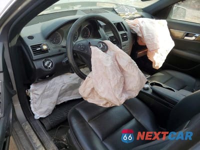 Zdjęcie 8 z 12 samochodu: 2010 MERCEDES-BENZ C 250 4MATIC VIN:WDDGF8FBXAF376553 - miniatura