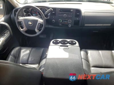 Zdjęcie 8 z 11 samochodu: 2008 CHEVROLET SILVERADO K1500 VIN:2GCEK190081152319 - miniatura