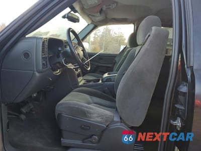 Zdjęcie 7 z 12 samochodu: 2005 CHEVROLET SILVERADO K1500 VIN:2GCEK19B351262293 - miniatura