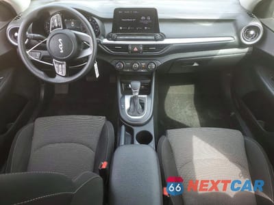 Zdjęcie 8 z 12 samochodu: 2024 KIA FORTE LXS VIN:3KPF24ADXRE799089 - miniatura