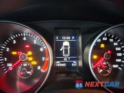 Zdjęcie 9 z 12 samochodu: 2012 VOLKSWAGEN GOLF VIN:WVWDA7AJ0CW088032 - miniatura
