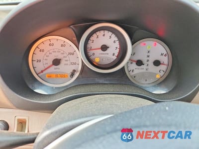 Zdjęcie 9 z 14 samochodu: 2004 TOYOTA RAV4 BASE VIN:JTEHD20V646014420 - miniatura