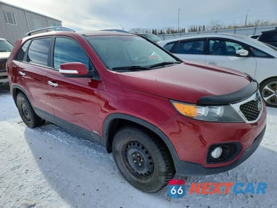 Czwarte zdjęcie samochodu z boku: 2012 KIA SORENTO EX VIN:5XYKUDA23CG201085 - miniatura