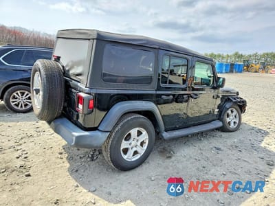 Trzecie zdjęcie samochodu z tyłu: 2021 JEEP WRANGLER UNLIMITED SPORT VIN:1C4HJXDG3MW528540 - miniatura