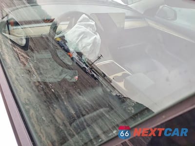 Zdjęcie 8 z 12 samochodu: 2022 TESLA MODEL 3 VIN:5YJ3E1EB1NF174294 - miniatura