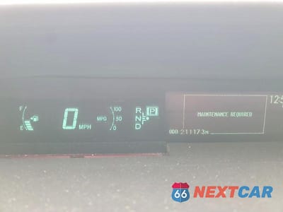 Zdjęcie 9 z 12 samochodu: 2013 TOYOTA PRIUS THREE VIN:JTDKN3DU2D5690237 - miniatura