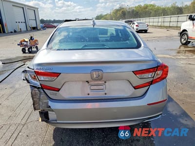 Zdjęcie 6 z 11 samochodu: 2019 HONDA ACCORD LX VIN:1HGCV1F1XKA144996 - miniatura