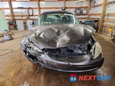 Piąte zdjęcie samochodu w środku: 2003 FORD TAURUS SE VIN:1FAFP53U03A256385 - miniatura