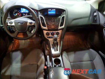 Zdjęcie 8 z 12 samochodu: 2013 FORD FOCUS SE VIN:1FADP3F24DL262265 - miniatura