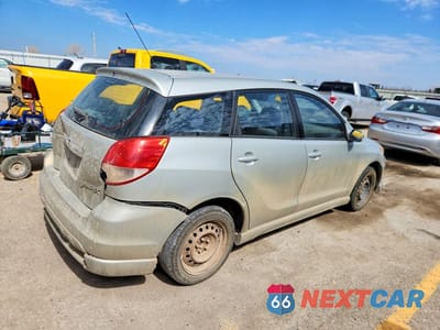 Trzecie zdjęcie samochodu z tyłu: 2004 TOYOTA MATRIX XR VIN:2T1KR32E74C183806 - miniatura