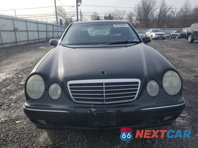 Piąte zdjęcie samochodu w środku: 2000 MERCEDES-BENZ E 320 4MATIC VIN:WDBJF82JXYX038375 - miniatura