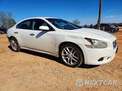 Czwarte zdjęcie samochodu z boku: 2013 NISSAN MAXIMA 3.5 S VIN:1N4AA5AP2DC804255 - miniatura