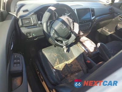Zdjęcie 8 z 13 samochodu: 2017 HONDA PILOT TOURING VIN:5FNYF6H96HB004705 - miniatura