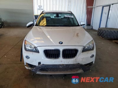 Piąte zdjęcie samochodu w środku: 2013 BMW X1 XDRIVE28I VIN:WBAVL1C55DVR84388 - miniatura