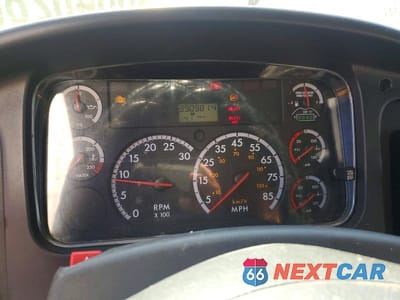 Zdjęcie 8 z 10 samochodu: 2013 FREIGHTLINER M2 106 MEDIUM DUTY VIN:1FVACWDT3DHFG9390 - miniatura