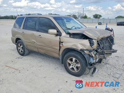 Czwarte zdjęcie samochodu z boku: 2006 HONDA PILOT EX VIN:5FNYF28566B004223 - miniatura