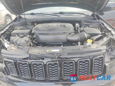Zdjęcie 12 z 13 samochodu: 2018 JEEP GRAND CHEROKEE LAREDO VIN:1C4RJFAGXJC466912 - miniatura