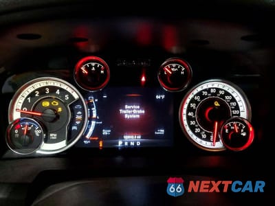 Zdjęcie 9 z 11 samochodu: 2018 RAM 1500 SLT VIN:1C6RR7TM0JS272548 - miniatura