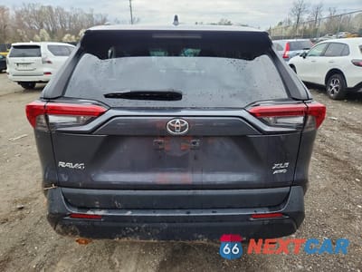 Zdjęcie 6 z 13 samochodu: 2023 TOYOTA RAV4 XLE VIN:2T3P1RFV7PW381449 - miniatura