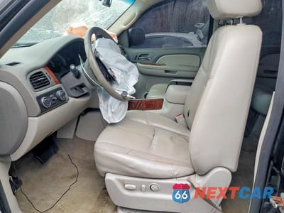 Zdjęcie 7 z 12 samochodu: 2008 CHEVROLET TAHOE K1500 VIN:1GNFK13018J195254 - miniatura