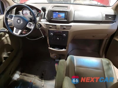 Zdjęcie 8 z 13 samochodu: 2011 VOLKSWAGEN ROUTAN SEL VIN:2V4RW5DGXBR691482 - miniatura