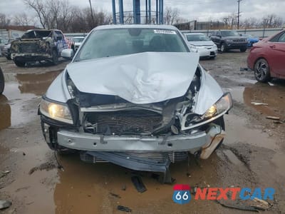 Piąte zdjęcie samochodu w środku: 2011 VOLVO S40 T5 VIN:YV1672MS9B2542390 - miniatura