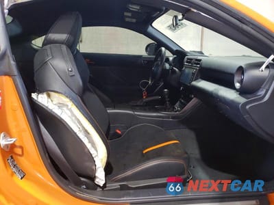 Zdjęcie 10 z 13 samochodu: 2023 TOYOTA GR86 10TH ANNIVERSARY SPECIAL EDITI VIN:JF1ZNBG15P9754848 - miniatura