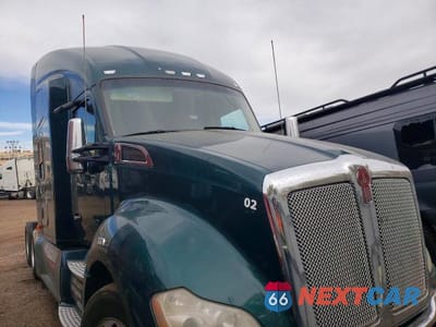 2019 KENWORTH T680 SEMI TRUCK 1XKYD49X2KJ369944 - główne zdjęcie licytacji z USA - miniatura