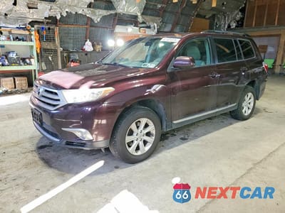 2013 TOYOTA HIGHLANDER PLUS 5TDBK3EH1DS177159 - główne zdjęcie licytacji z USA - miniatura