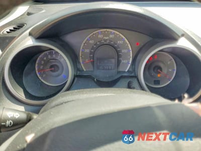 Zdjęcie 9 z 12 samochodu: 2011 HONDA FIT SPORT VIN:JHMGE8H58BS009937 - miniatura