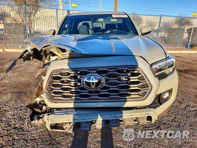 Piąte zdjęcie samochodu w środku: 2023 TOYOTA TACOMA DOUBLE CAB VIN:3TMCZ5AN1PM568247 - miniatura