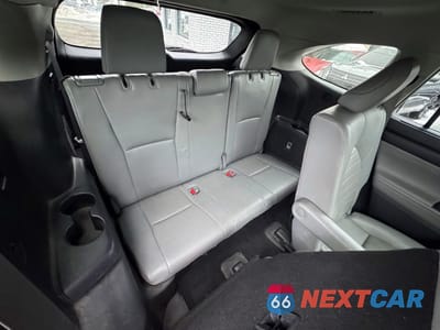 Zdjęcie 6 z 10 samochodu: 2021 TOYOTA HIGHLANDER XLE VIN:5TDGZRAH2MS516067 - miniatura